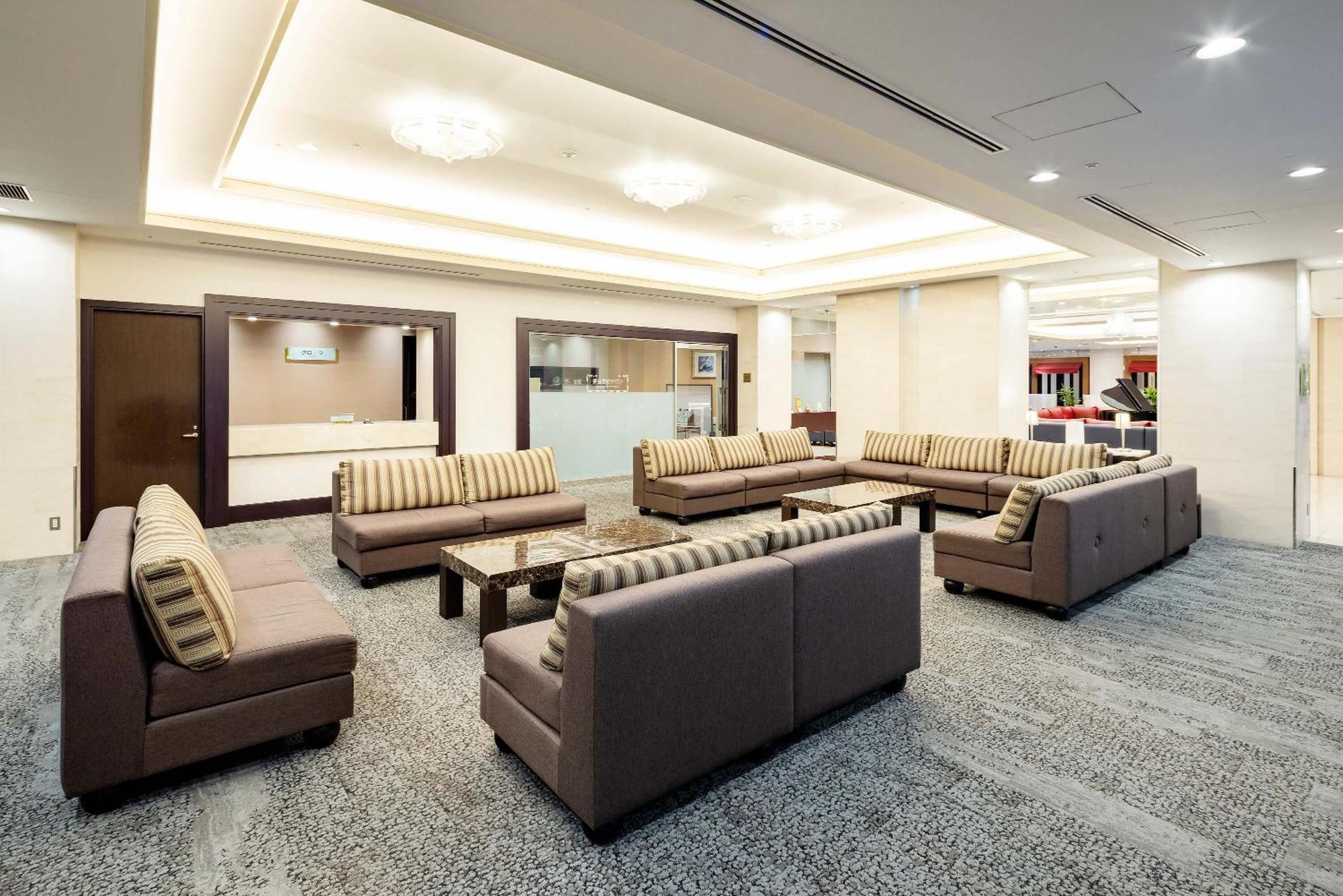 Hotel Metropolitan Такасаки Экстерьер фото